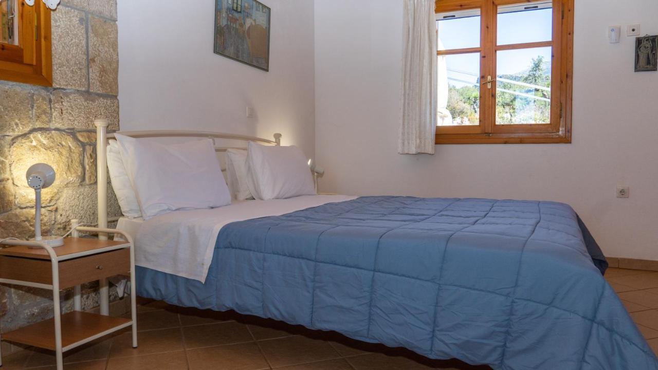Trisilio Apartment Kardhamili Ngoại thất bức ảnh